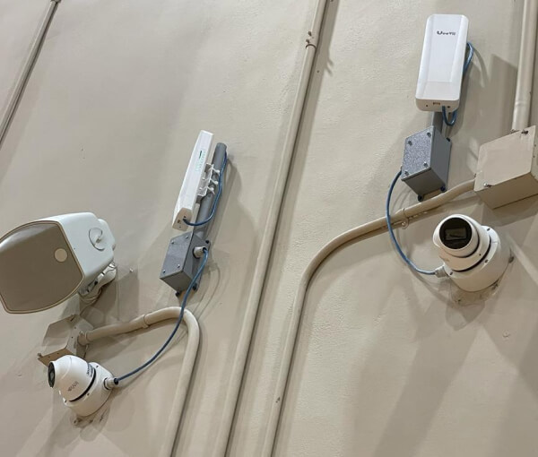 Dallas School Security Cameras with Wireless Network Access